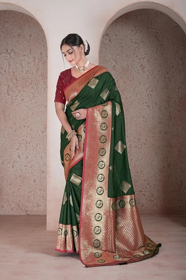 Traditional Soft Silk Weaving Heavy Banarasi Pallu Sari With Blouse 11-VF image 4