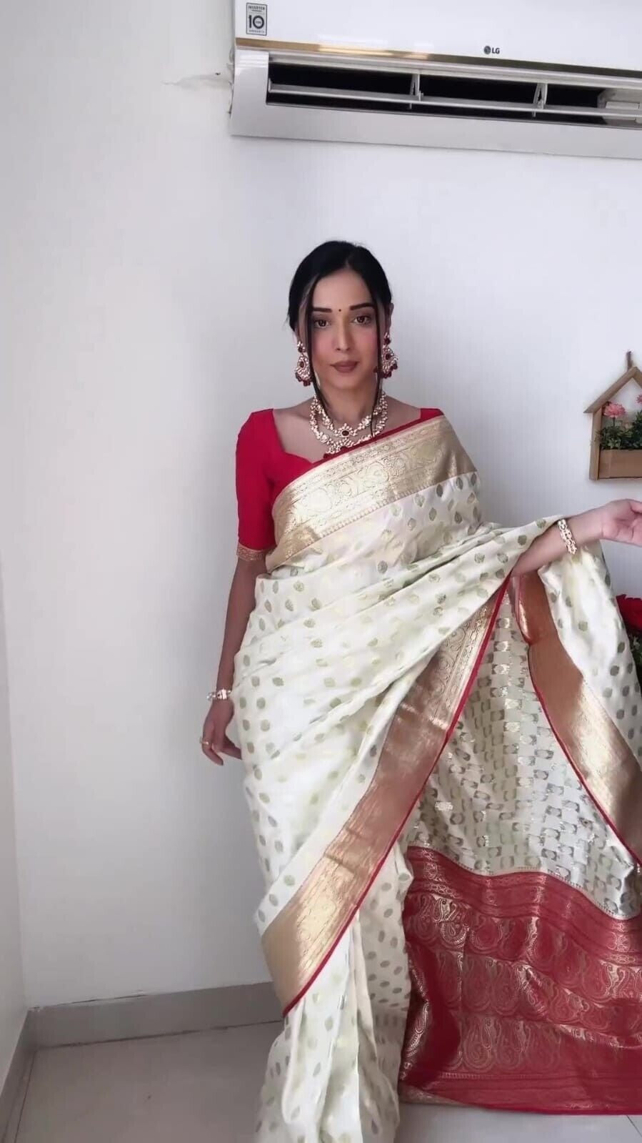White Soft Lichi Silk & Jacquard Border Saree With Blouse image 1