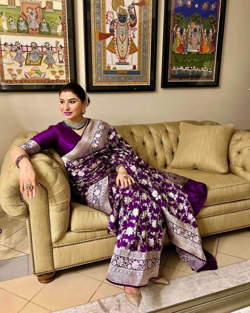 Wine Soft Lichi Silk Jacquard Border Saree image 4