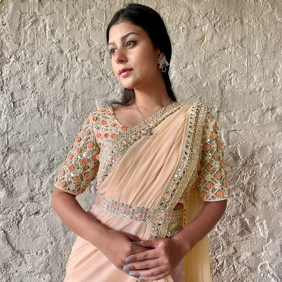 Peach Faux Georgette Embroidery Sequence Work Saree With Blouse image 2