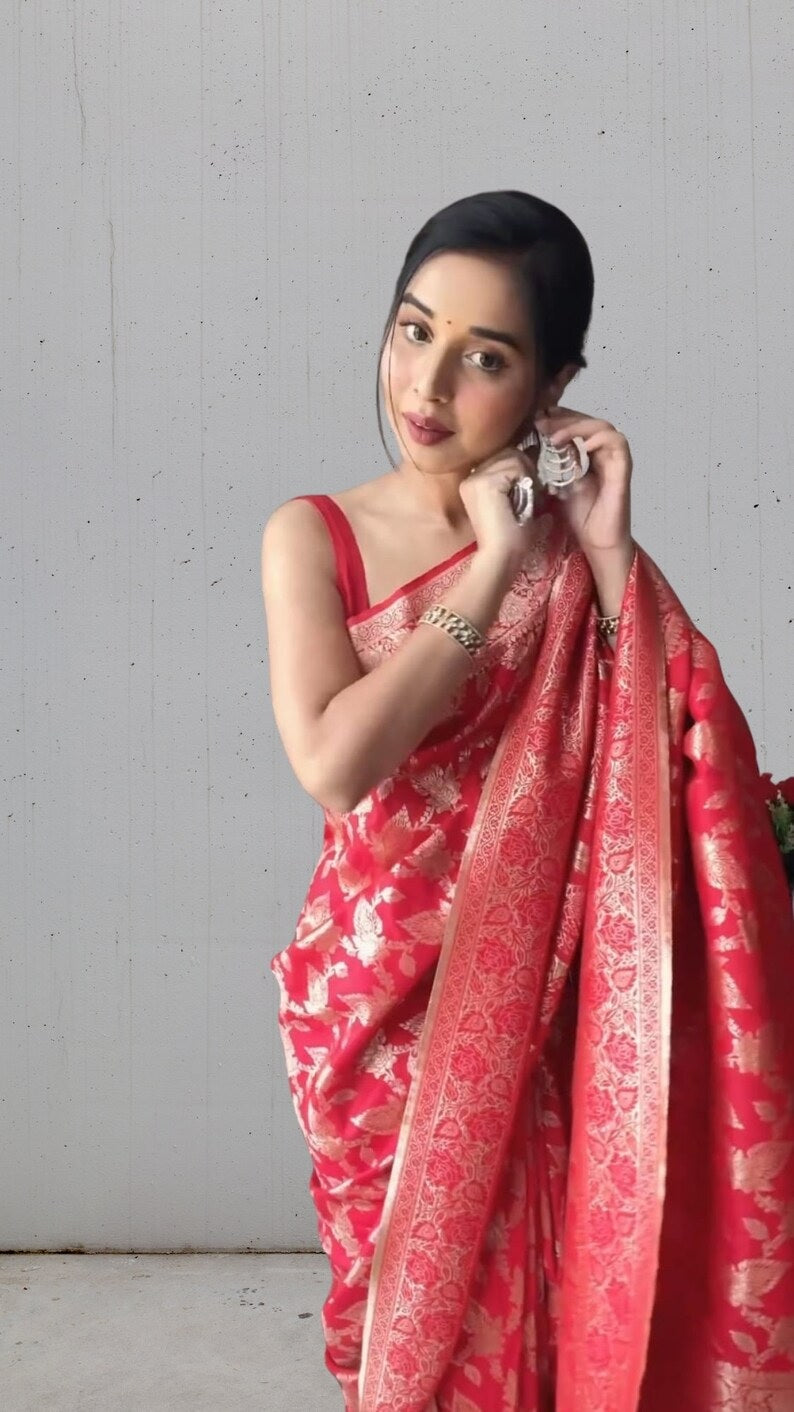 Red Soft Lichi Silk Jacquard Waving Work Saree With Blouse image 3