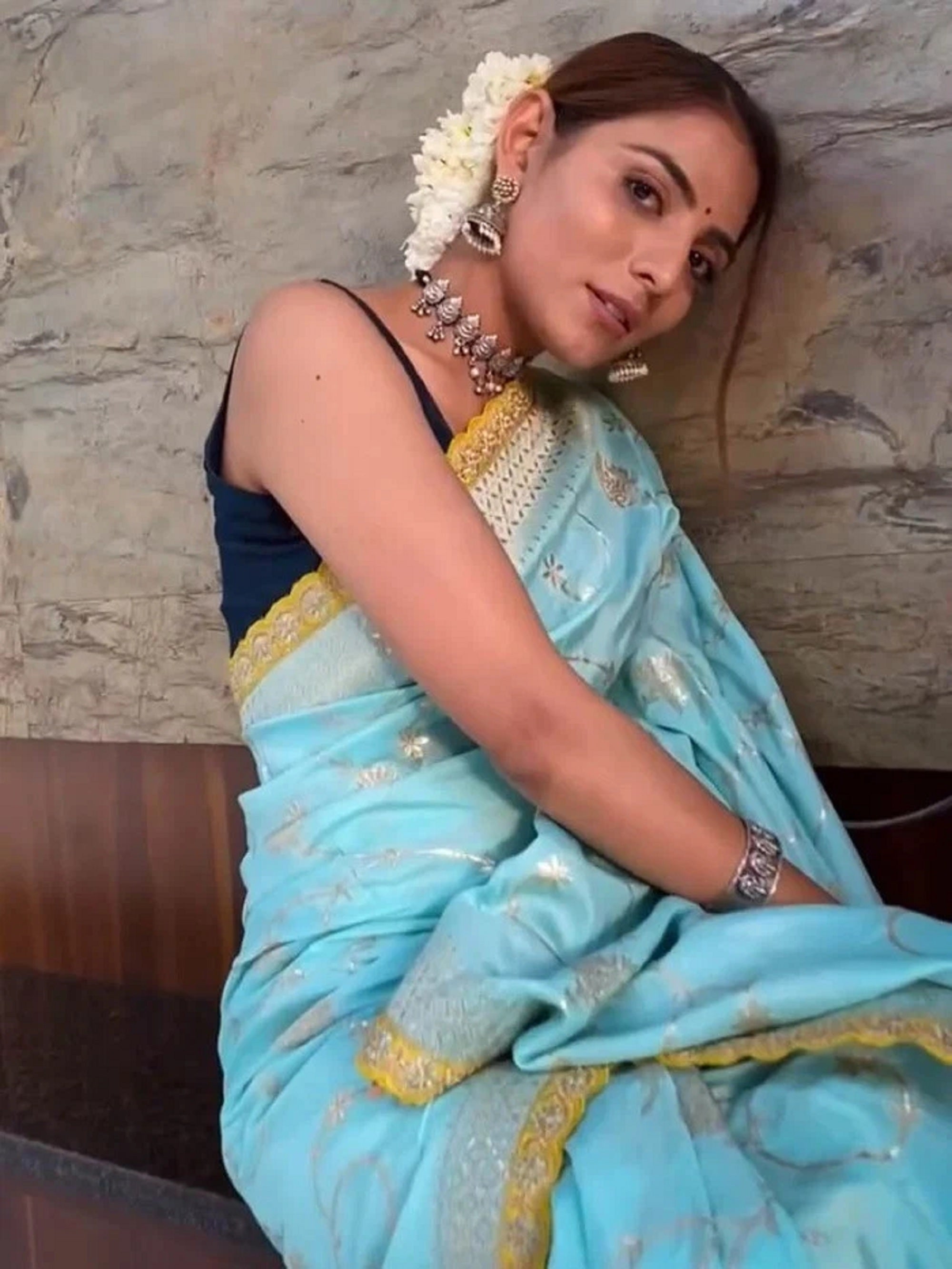 Banarasi Soft Silk Saree With Blouse image 2