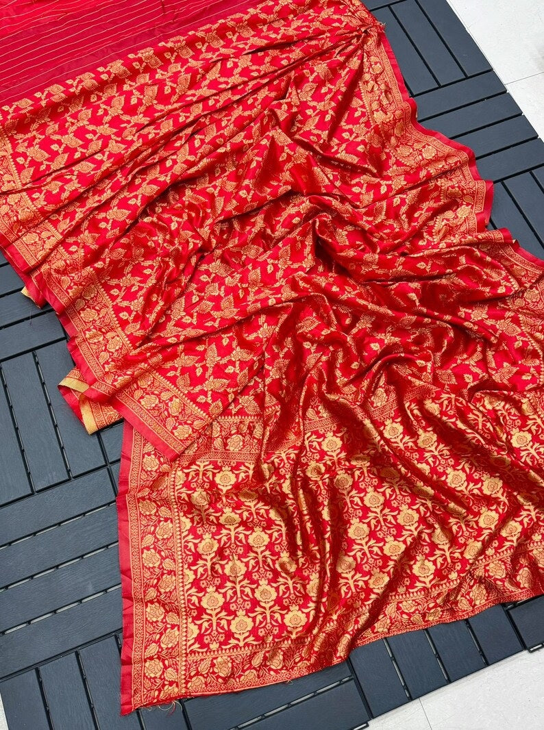 Red Soft Lichi Silk Jacquard Waving Work Saree With Blouse image 6