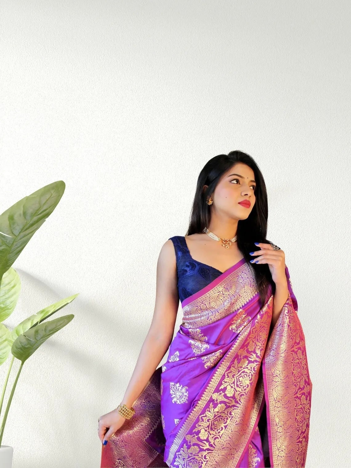 Pure Lichi Silk Zari Golden Weaving Saree With Blouse image 3