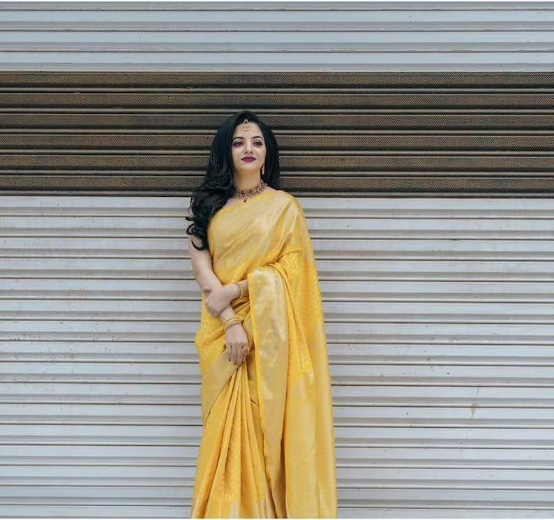 Yellow Soft Lichi Silk & Jacquard Work Saree With Blouse image 3