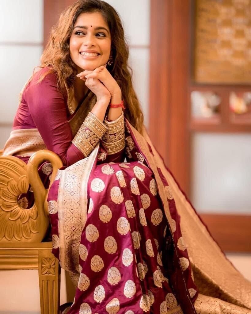 Maroon Soft Lichi Silk Saree With Unstitched Blouse image 3