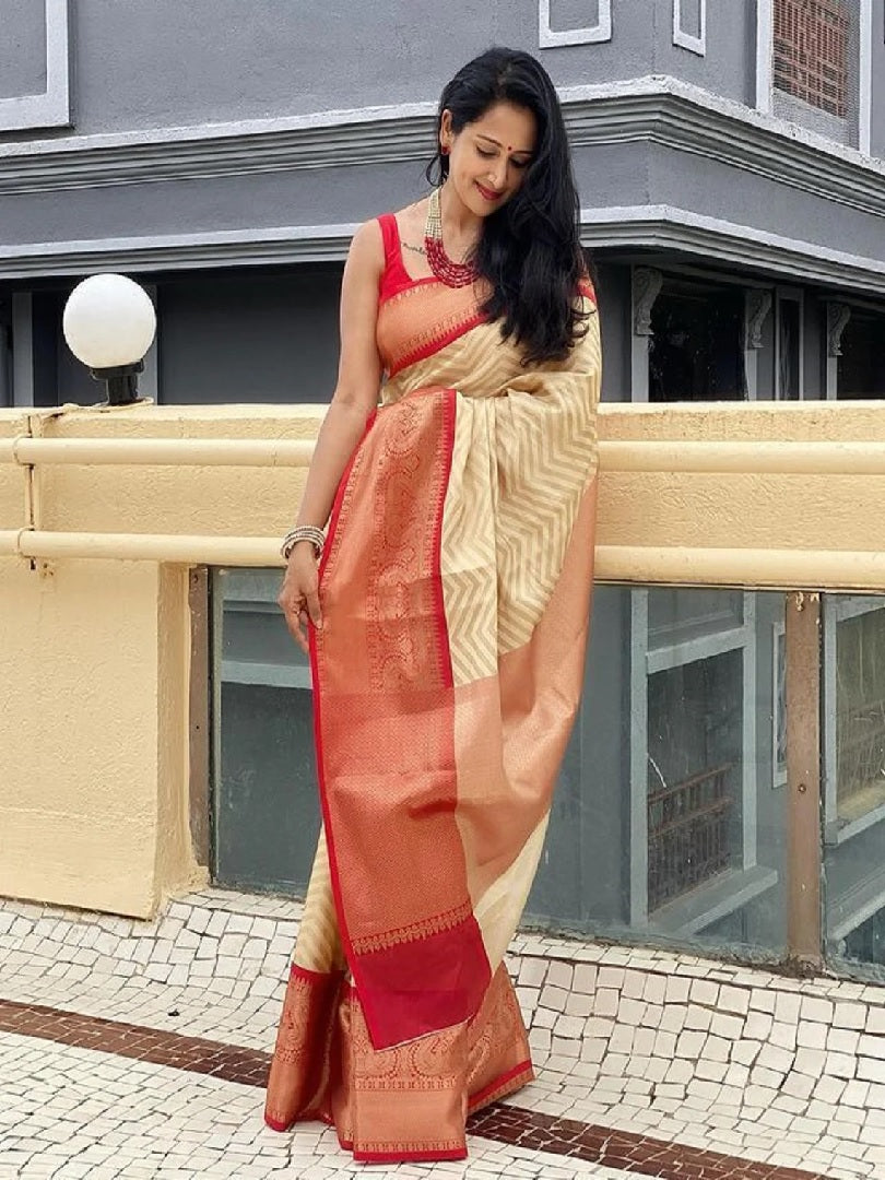 Soft Lichi Silk Jacquard Weaving With Gold Zari Weaving Work Saree image 4