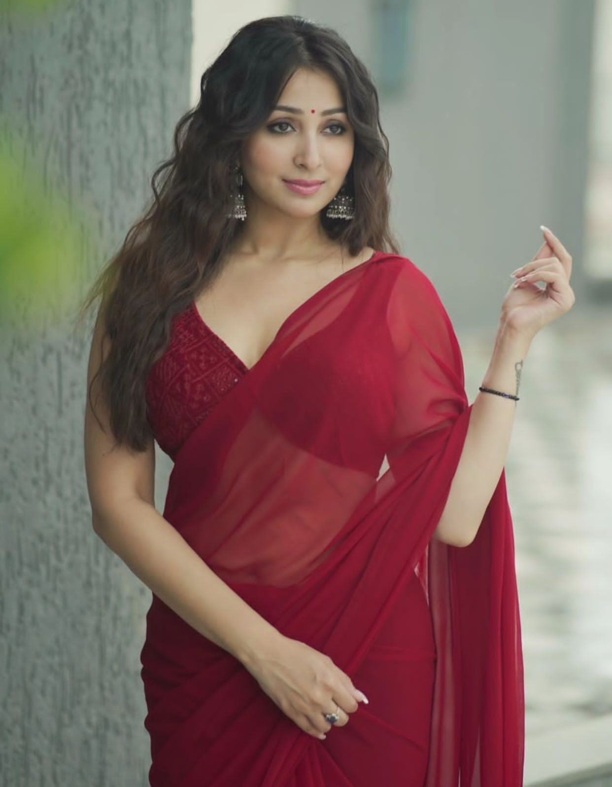 Pure Smooth Georgette Saree, Pure velvet With Sequence Work Blouse image 5