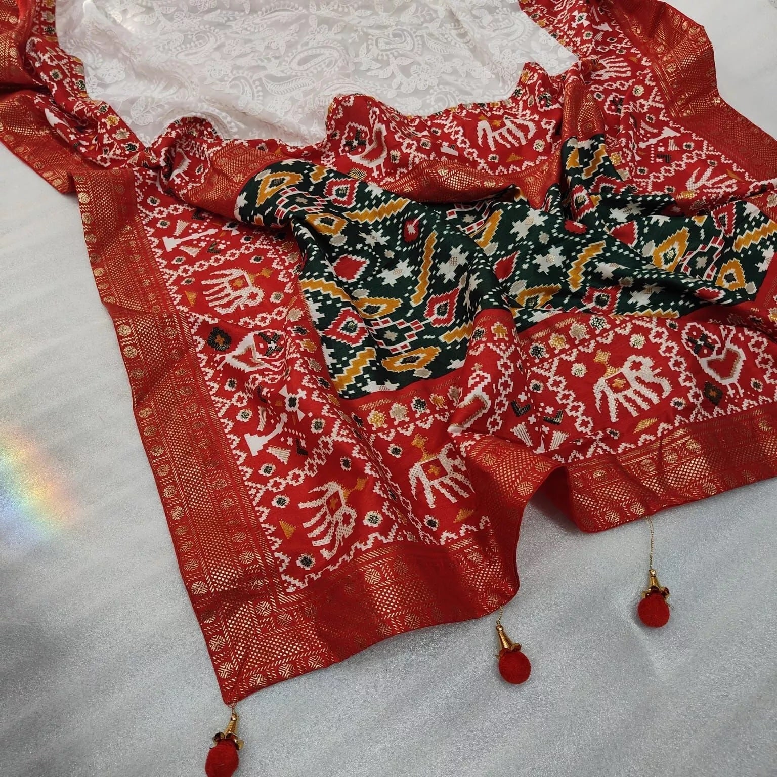 Pure Dola Silk Party Wear Saree & Blouse image 4