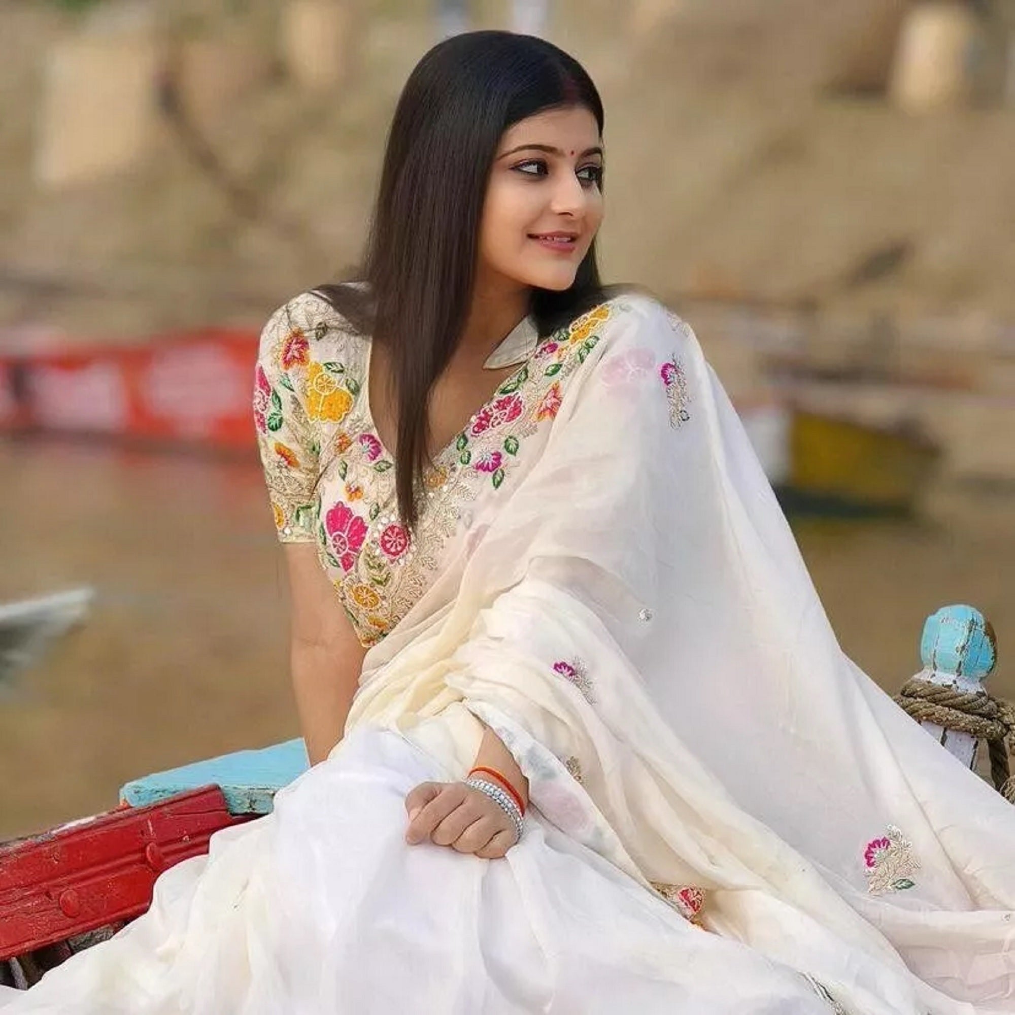 Heavy Rangoli Silk Saree With Blouse image 4