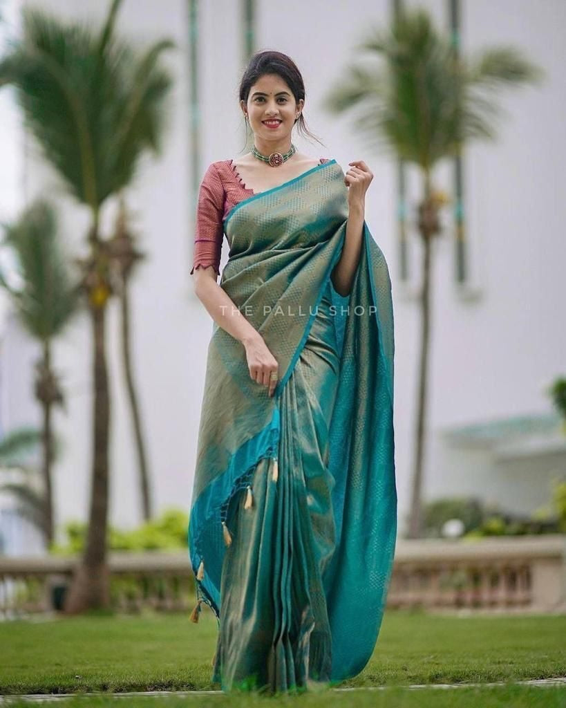 Soft Lichi Silk & Jacquard Work Saree With Blouse image 4