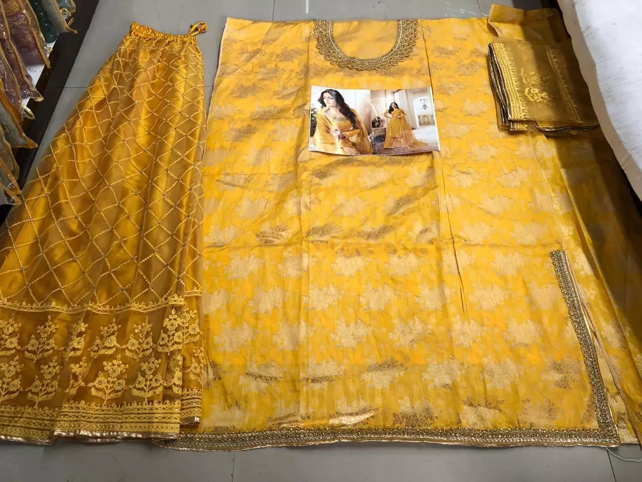Heavy Jacquard Silk Georgette Salwar Kameez With Dupatta image 4