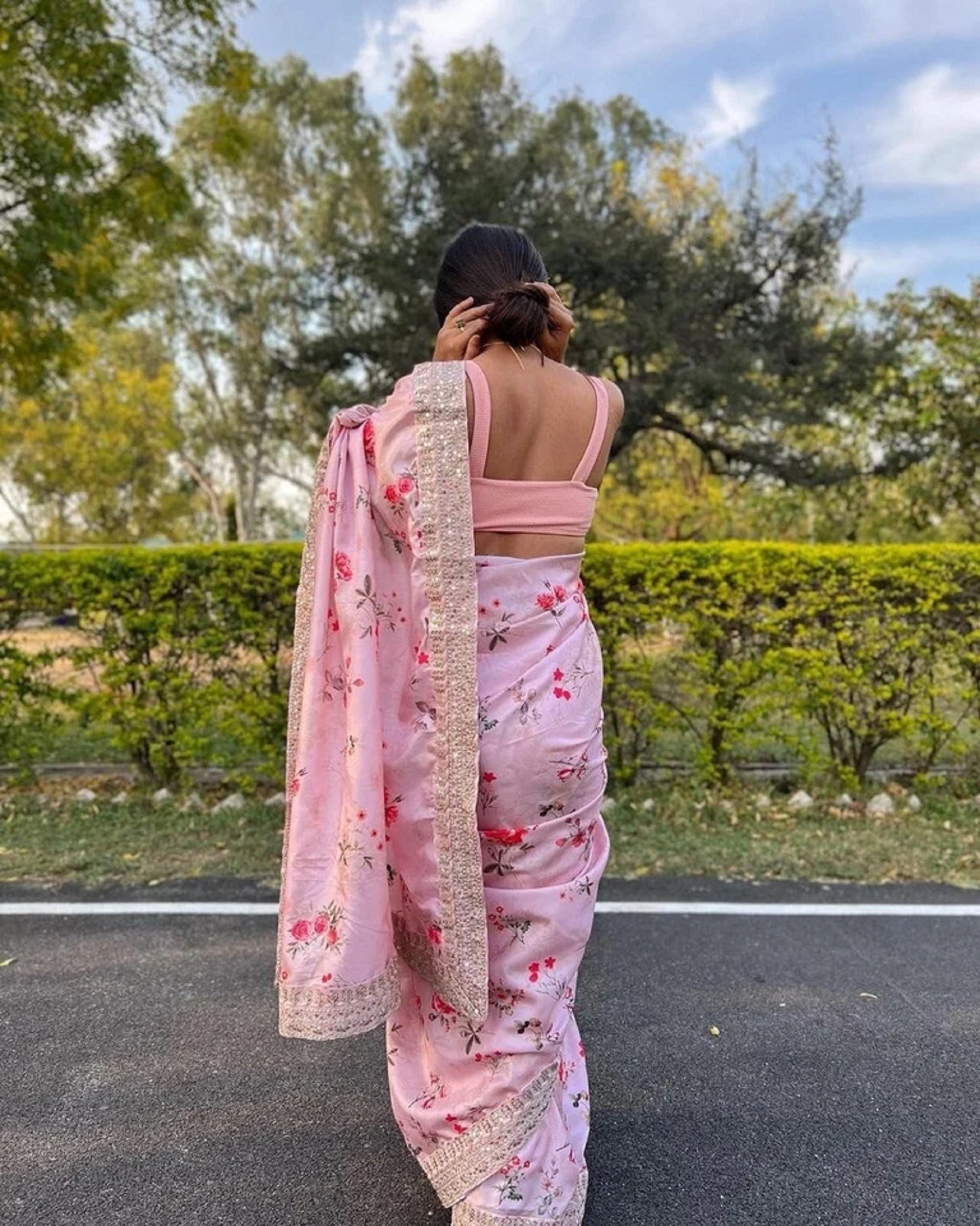 Vichitra Silk Exclusive saree with blouse image 6