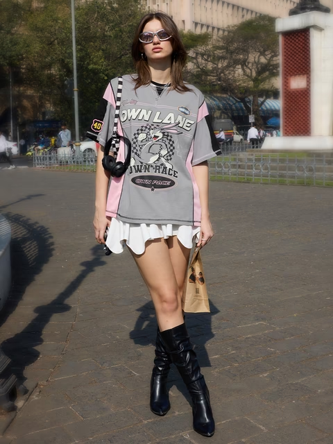 Bugs Bunny Own Lane Women Oversized T-Shirts image 4