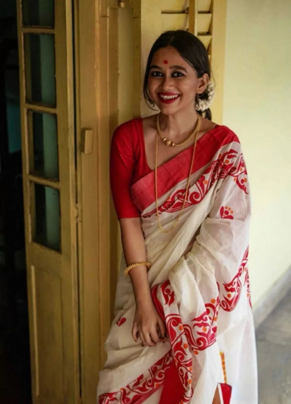 Wedding Wear Banarasi Soft Silk Saree & Blouse image 4