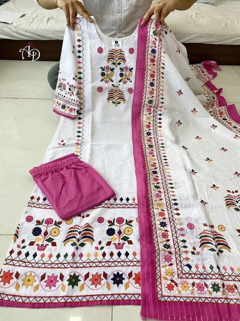 Women White Muslin Ethnic Printed Kurti with Bottom Dupatta Suit AD image 6