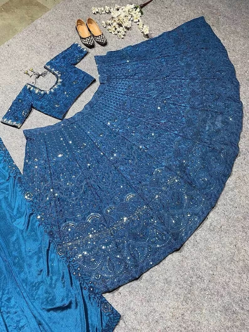 Heavy Silk Embroidery Work Lehenga Blouse With Dupatta image 5