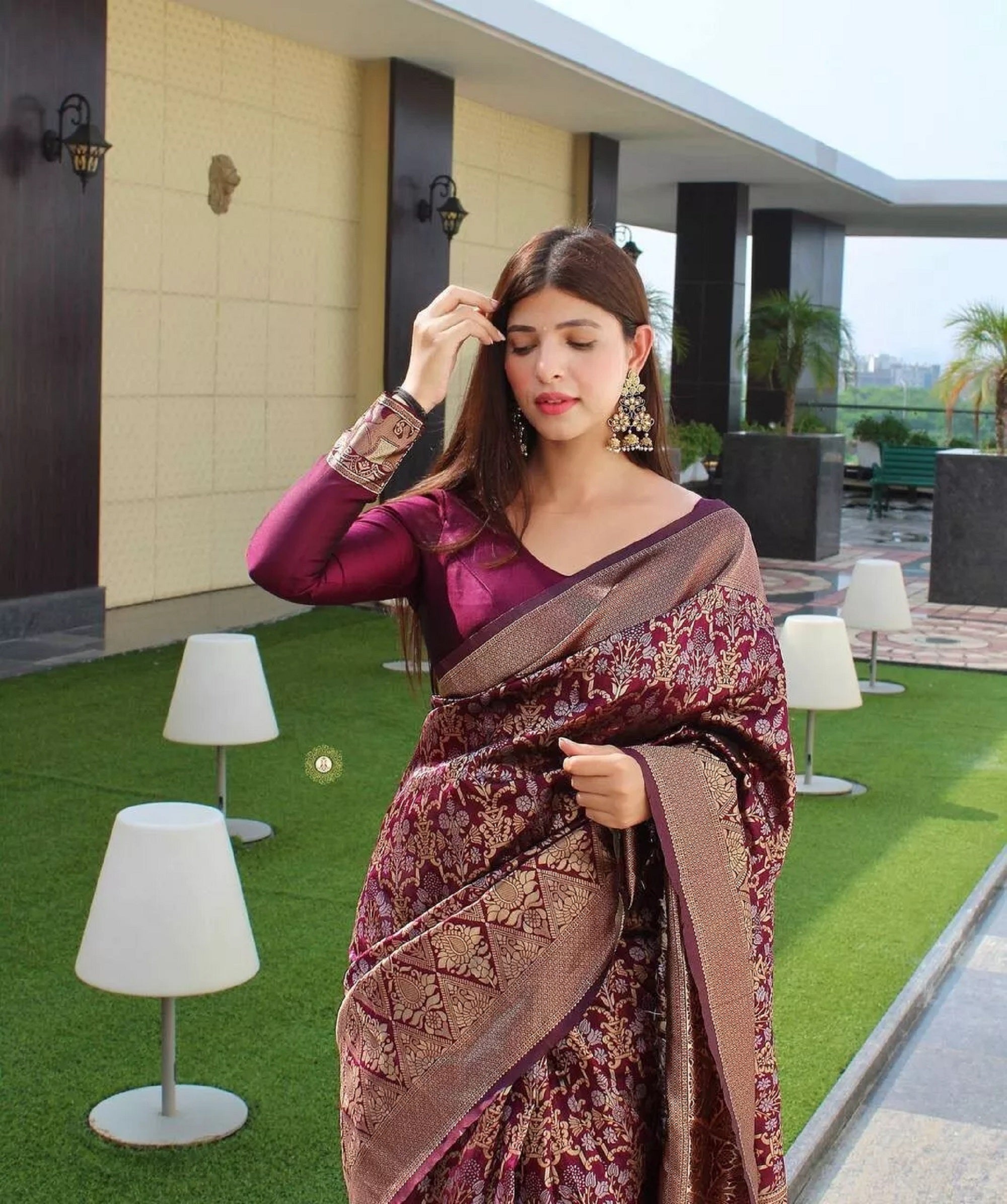 Banarasi Soft Silk Saree With Blouse image 5