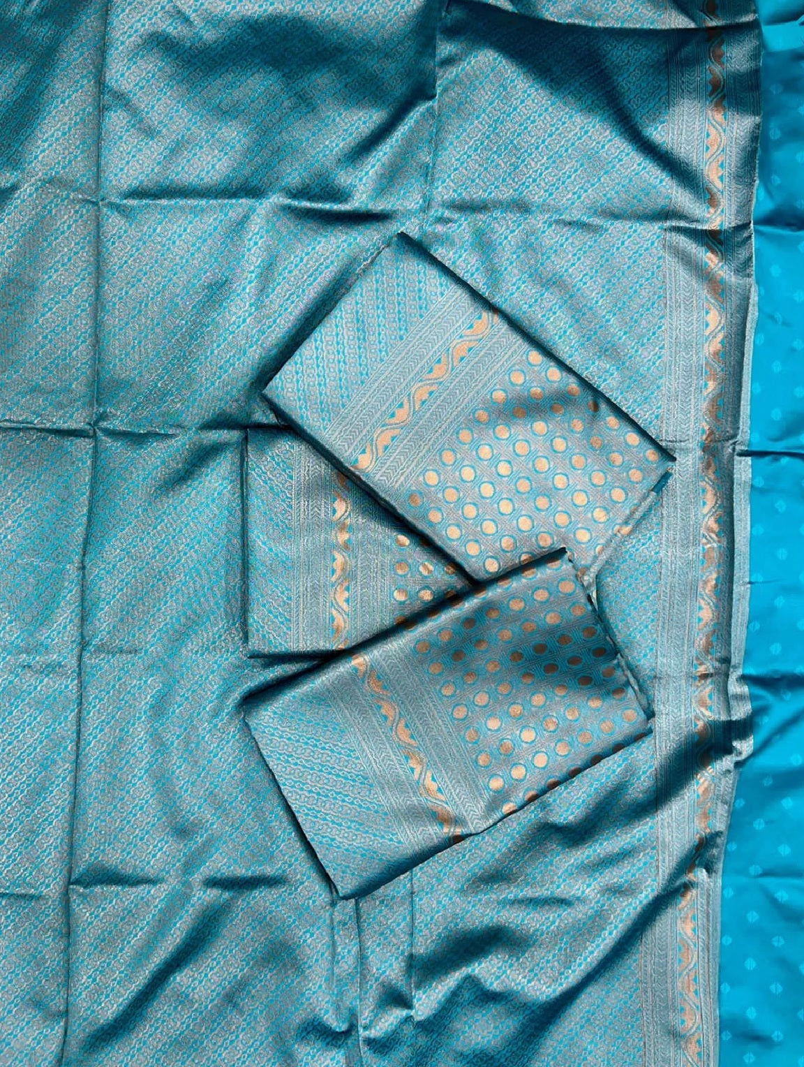 Soft Lichi Silk Rich Pallu & Jacquard Work On All Over The Saree image 5