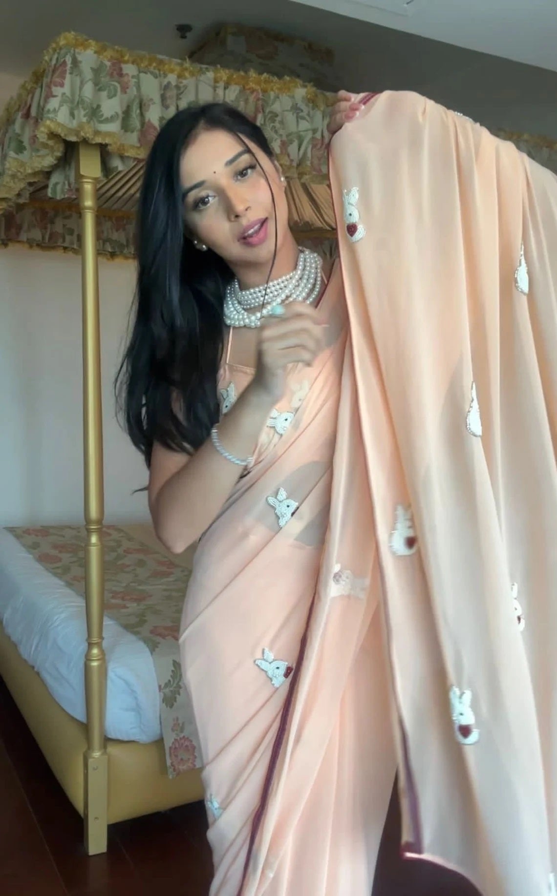 Georgette With Rabit Gamthi Work Saree image 6