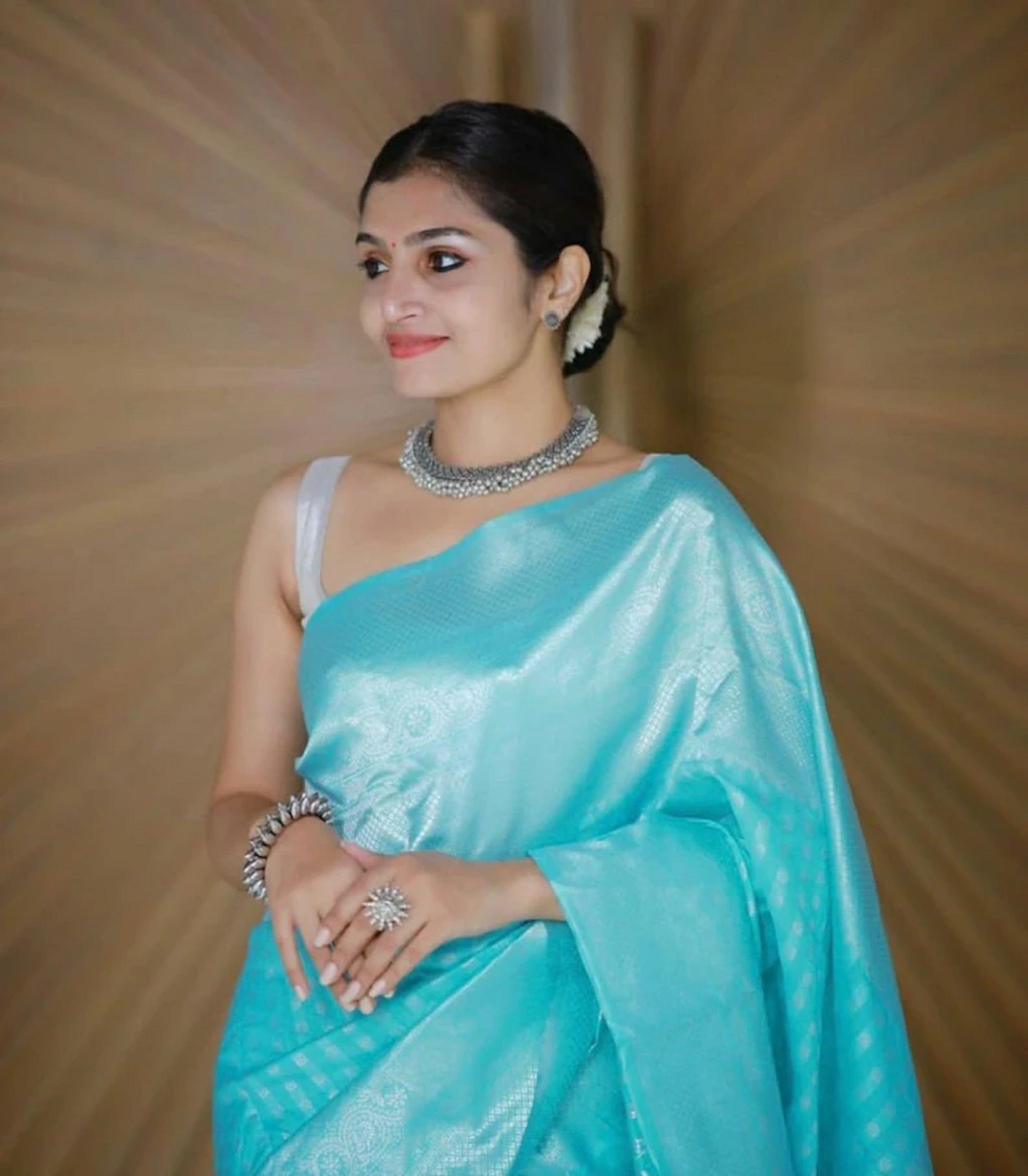 Soft Lichi Silk Saree With Unstitched Blouse image 5