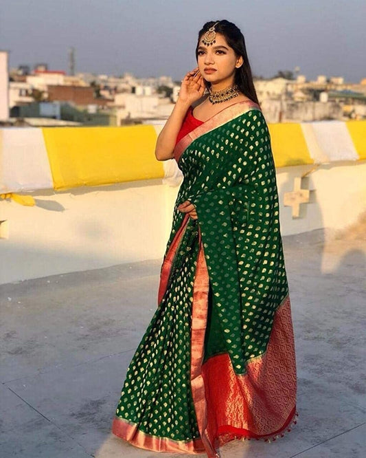 Green Soft Lichi Silk Saree With Blouse image 1