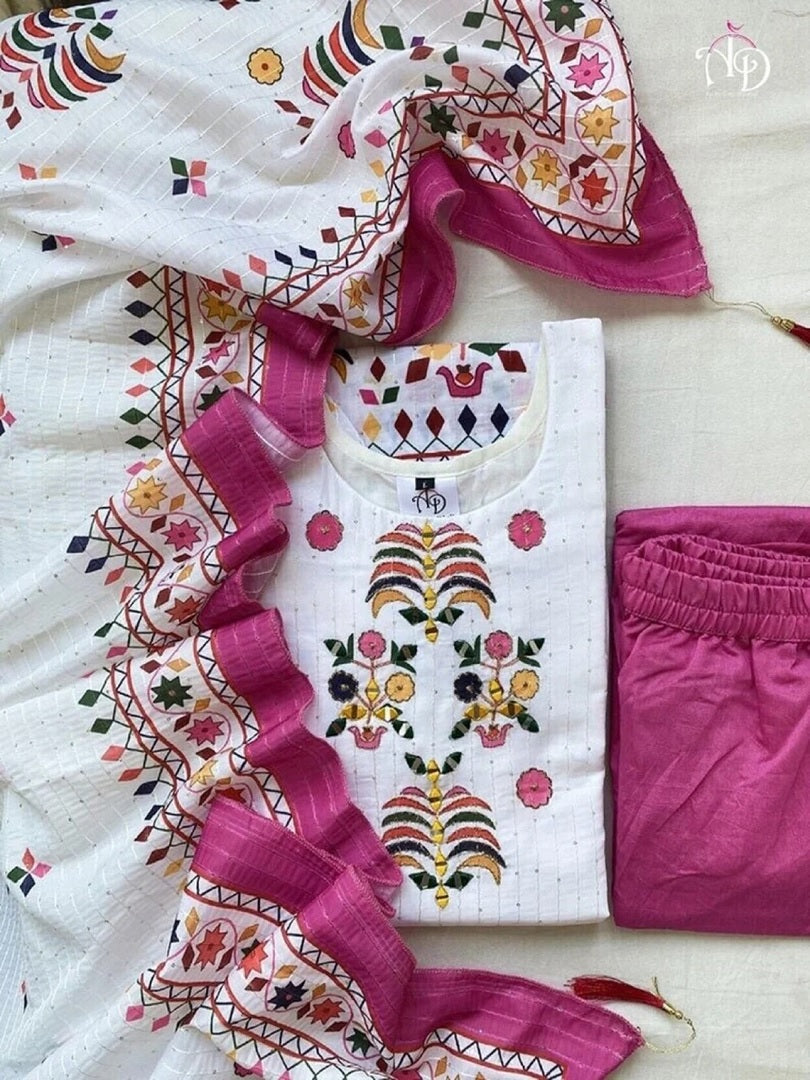 Women White Muslin Ethnic Printed Kurti with Bottom Dupatta Suit AD image 5