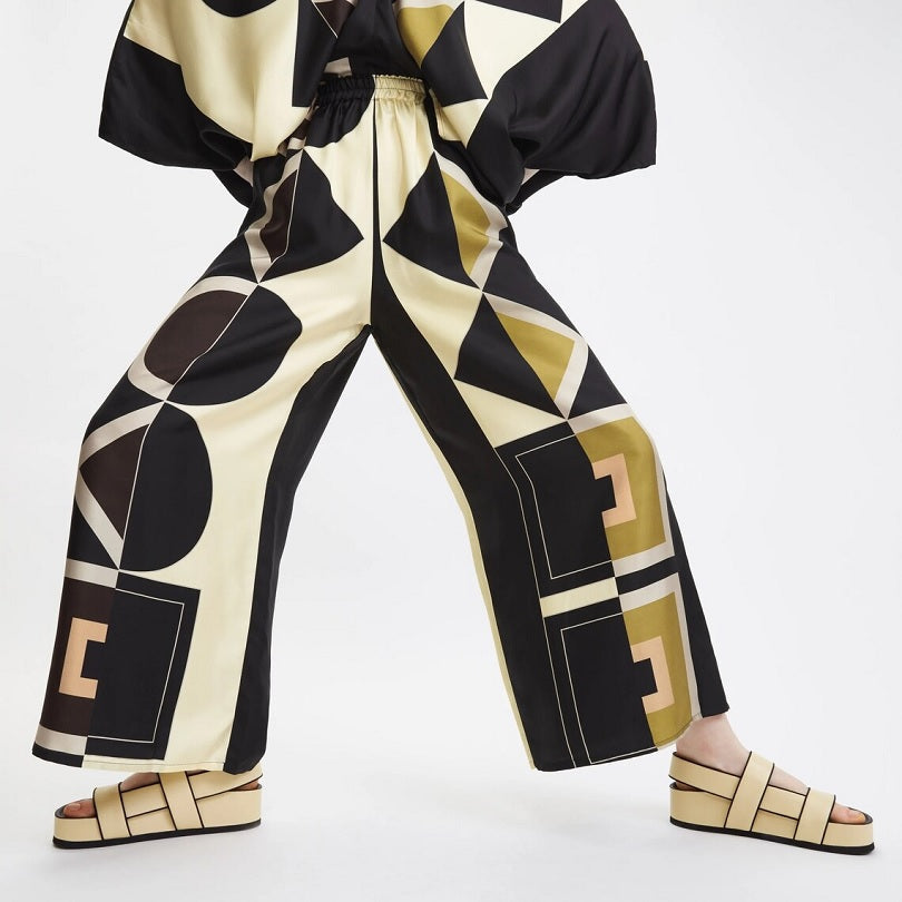Soft Satin Silk Two Piece Top And Pant Geometric Printed Co Ord Set J5786 image 4