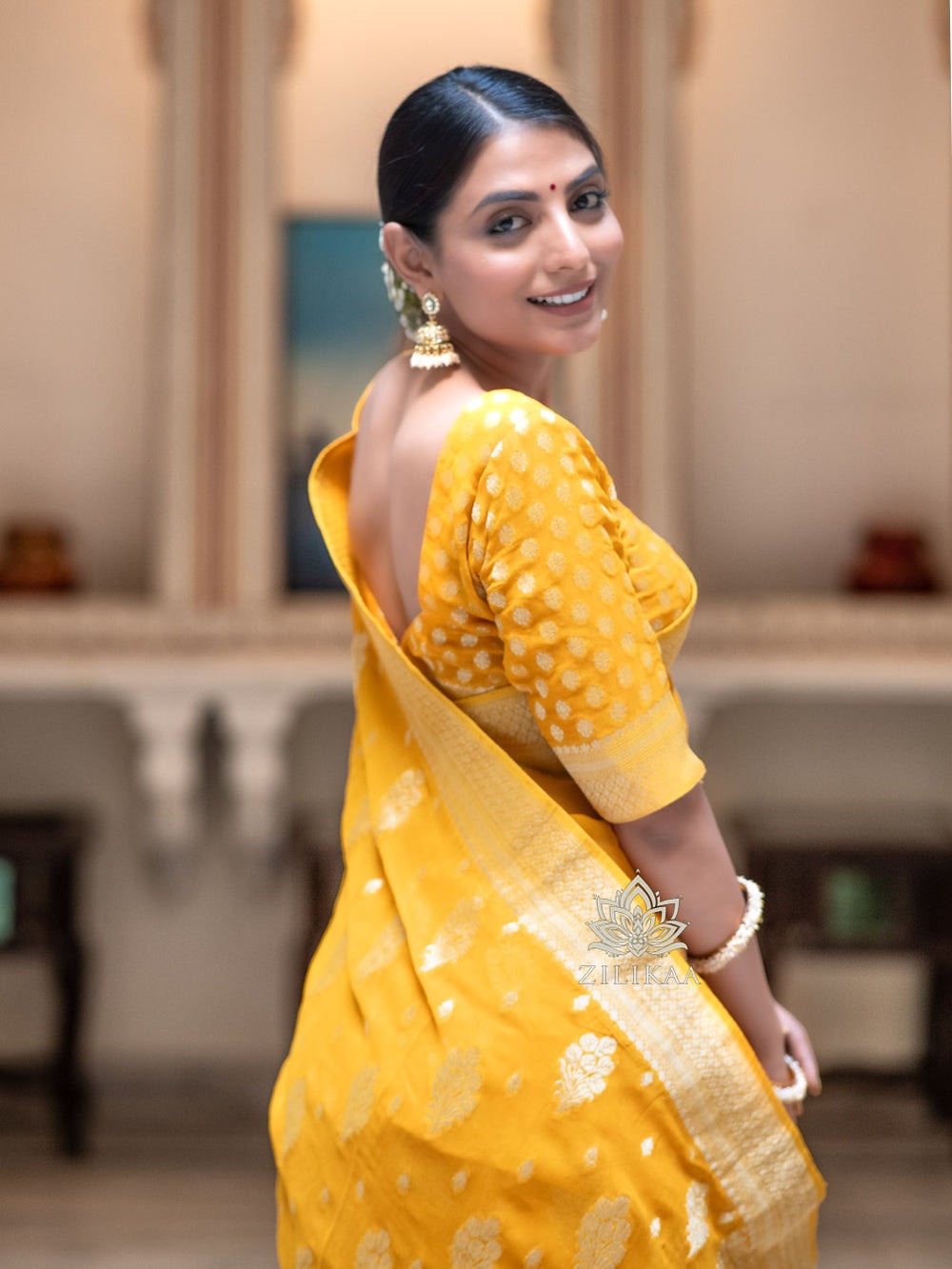 Women's Banarasi Soft Silk Saree With Blouse image 5
