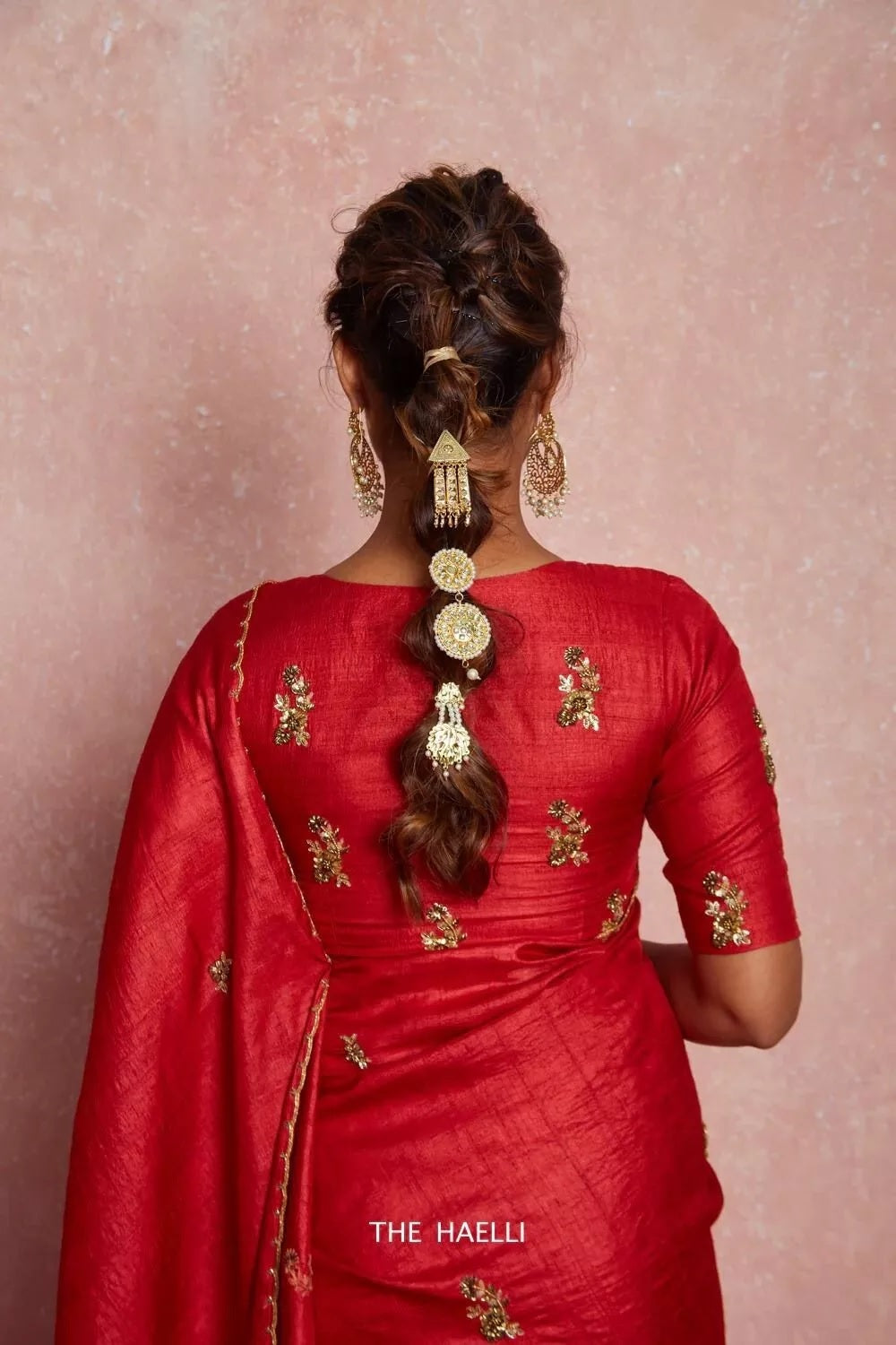 Rich Dola Cutdana Border With Rich Butta Work Saree&Blouse image 6