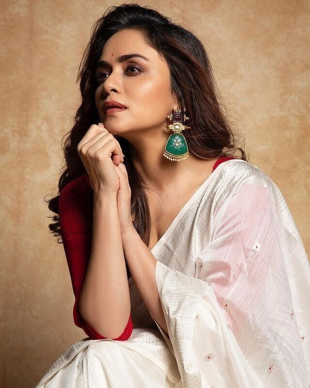 Pure Heavy Georgette With Digital Printed Saree With Blouse image 3