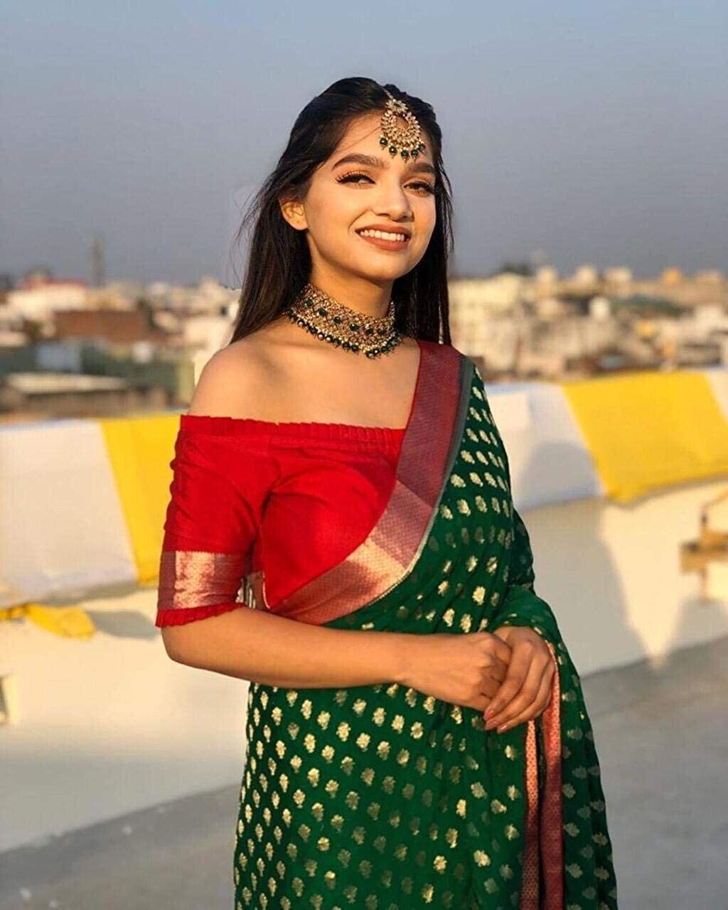 Green Soft Lichi Silk Saree With Blouse image 4