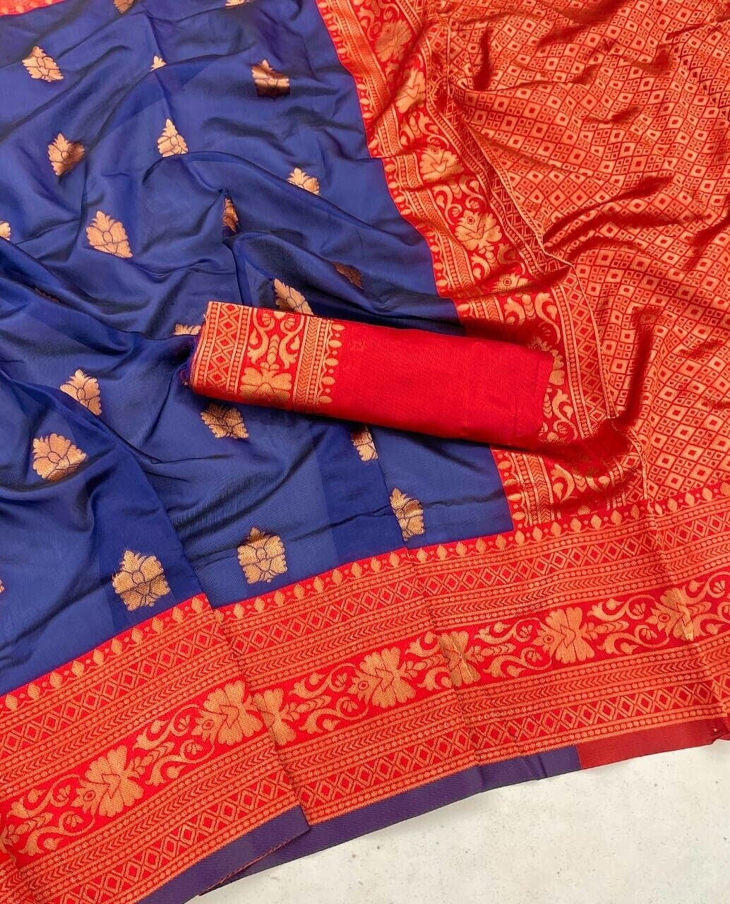 Soft Lichi Silk With Beautiful Jacquard Border Saree With Blouse image 9