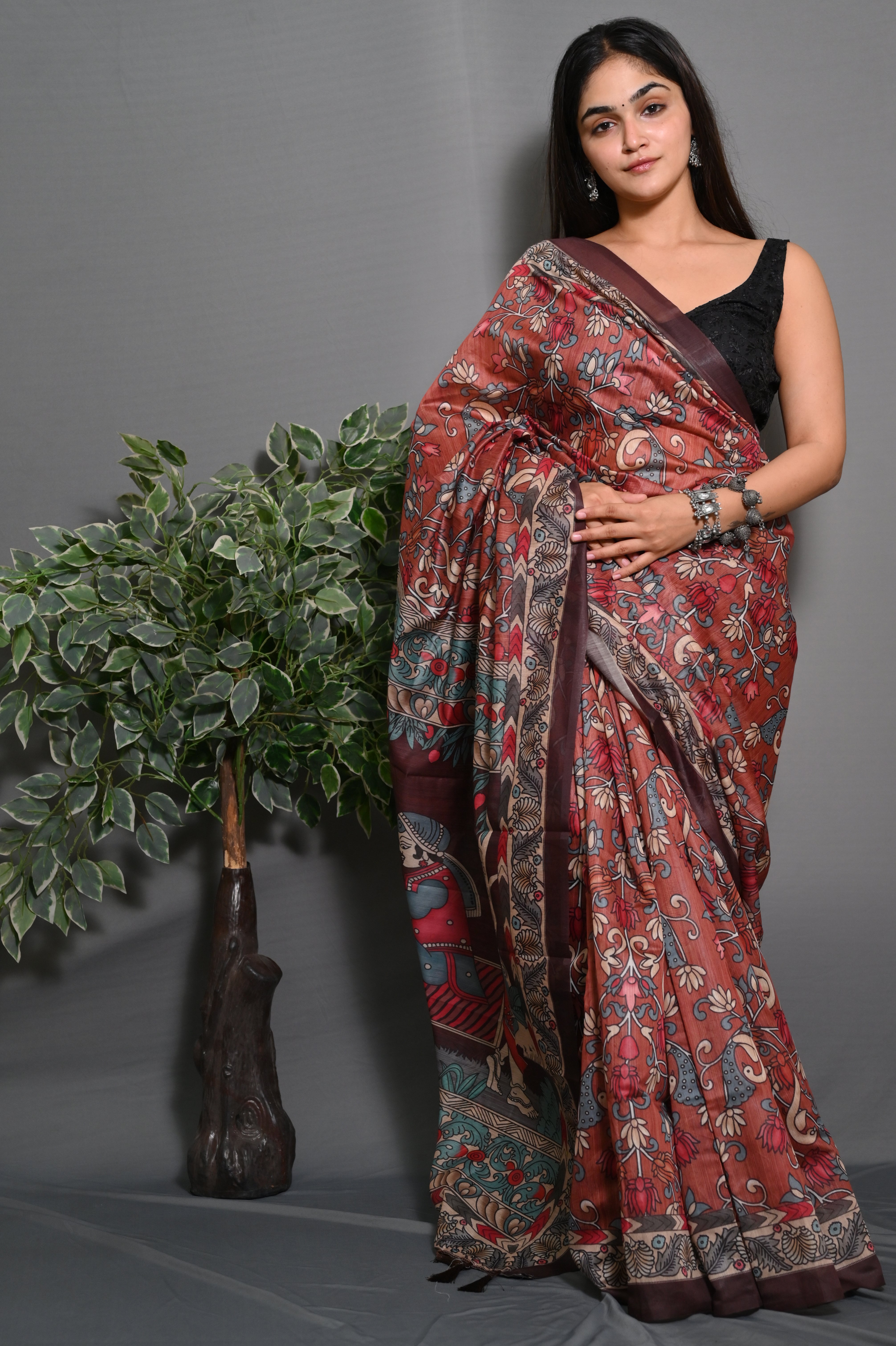 Soft Lichi Silk Saree With Unstitched Blouse image 1