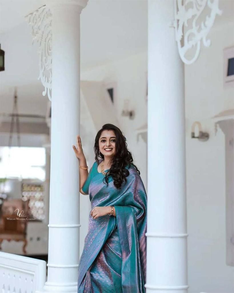 Soft Lichi Silk & Jacquard Work Saree With Blouse image 4