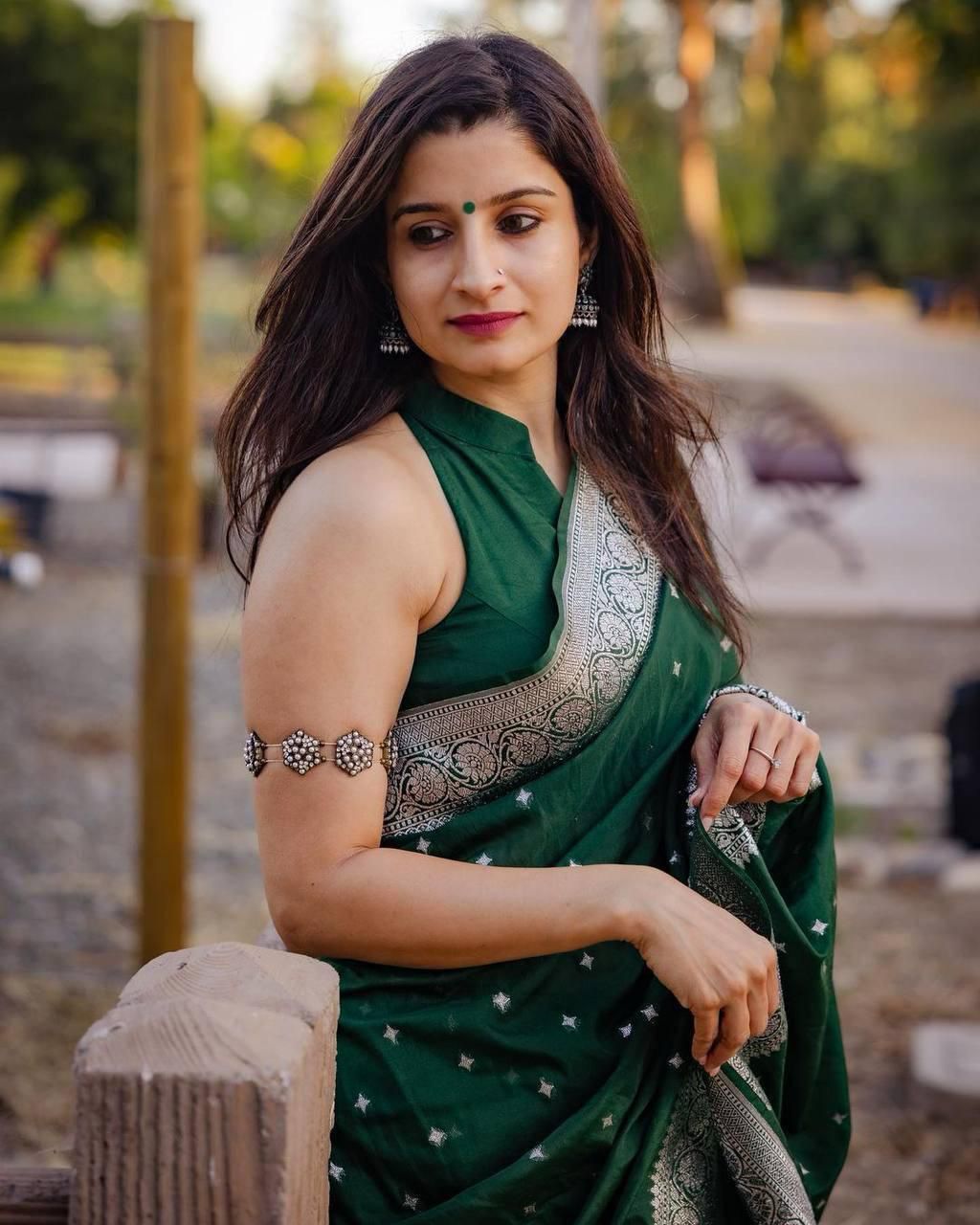 Green Soft Lichi Silk Jacquard Work Saree image 3
