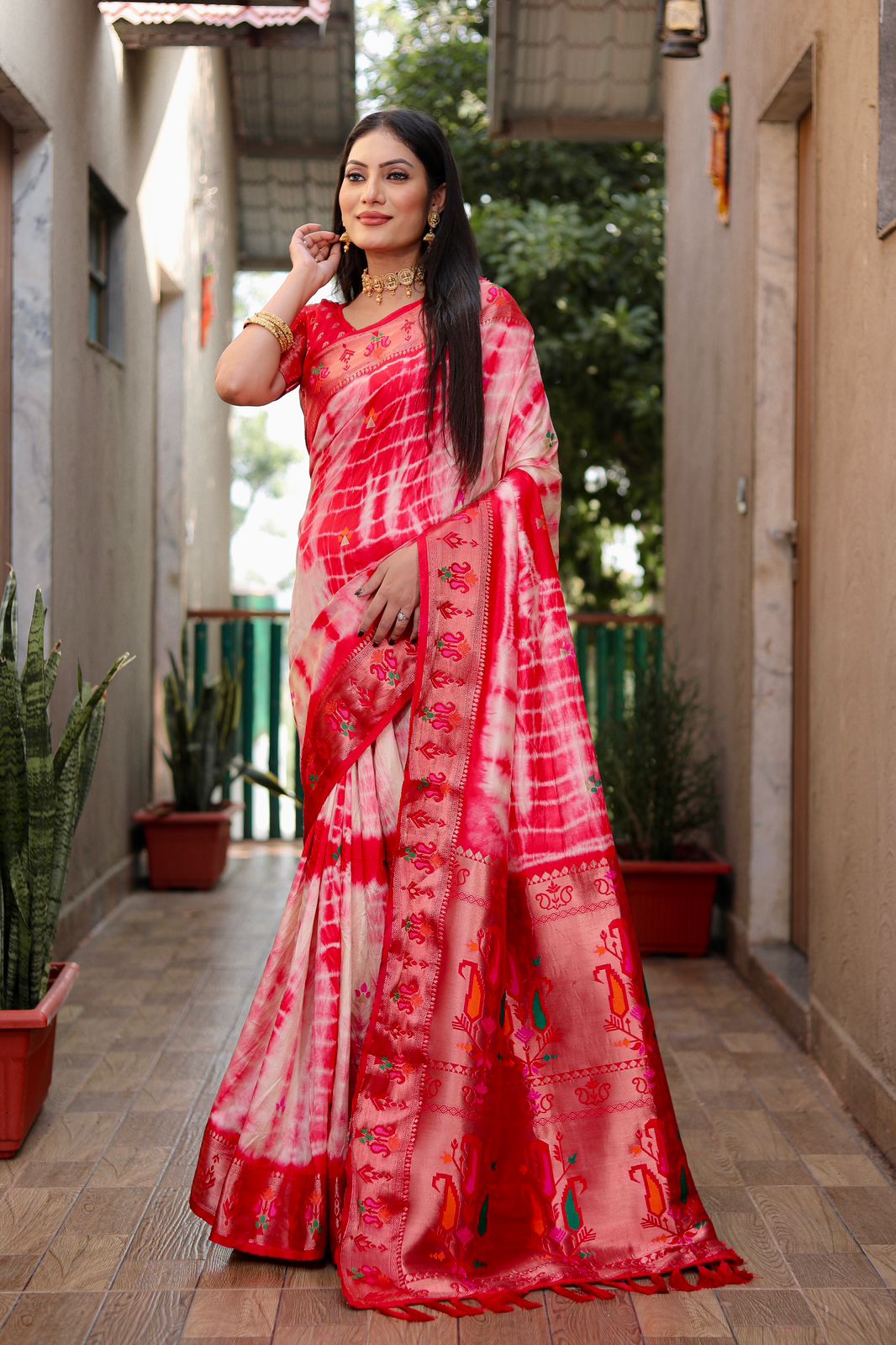 Red Paithani Silk Saree With Blouse image 1