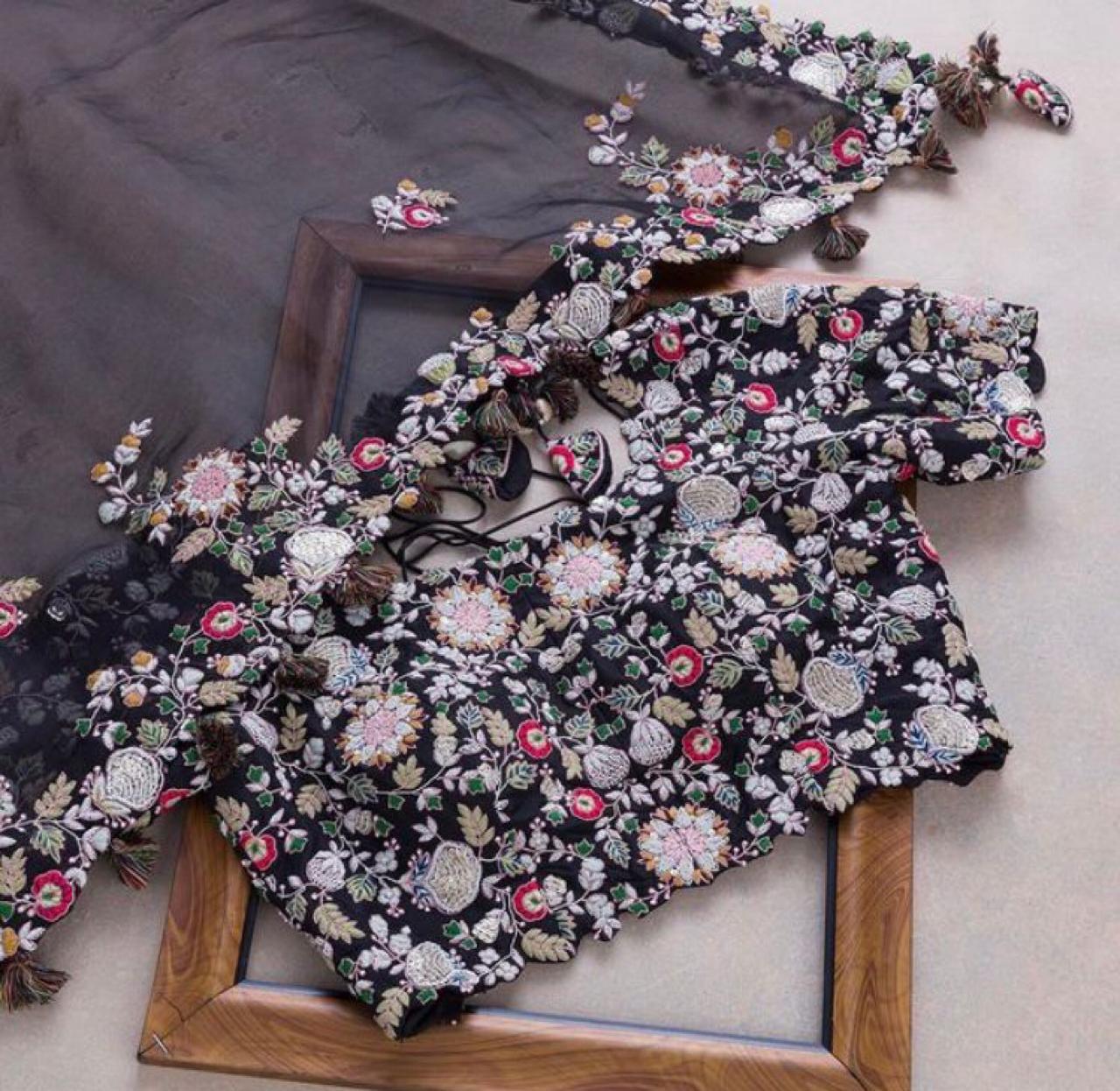 Black Georgette Embroidery Work Saree With Blouse image 11
