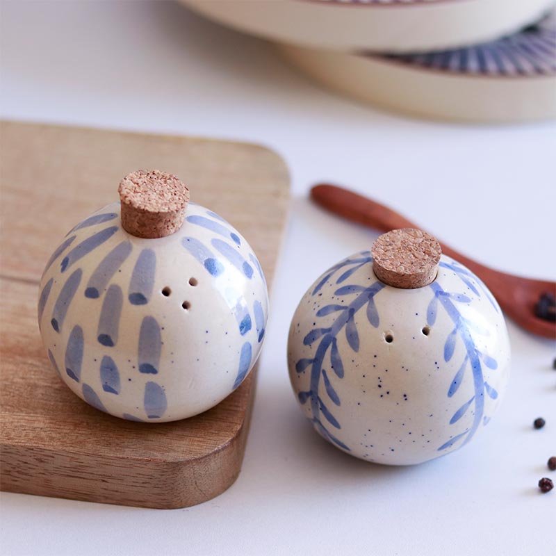Vintage Blue Salt n Pepper Shakers | Set Of 2 image 3