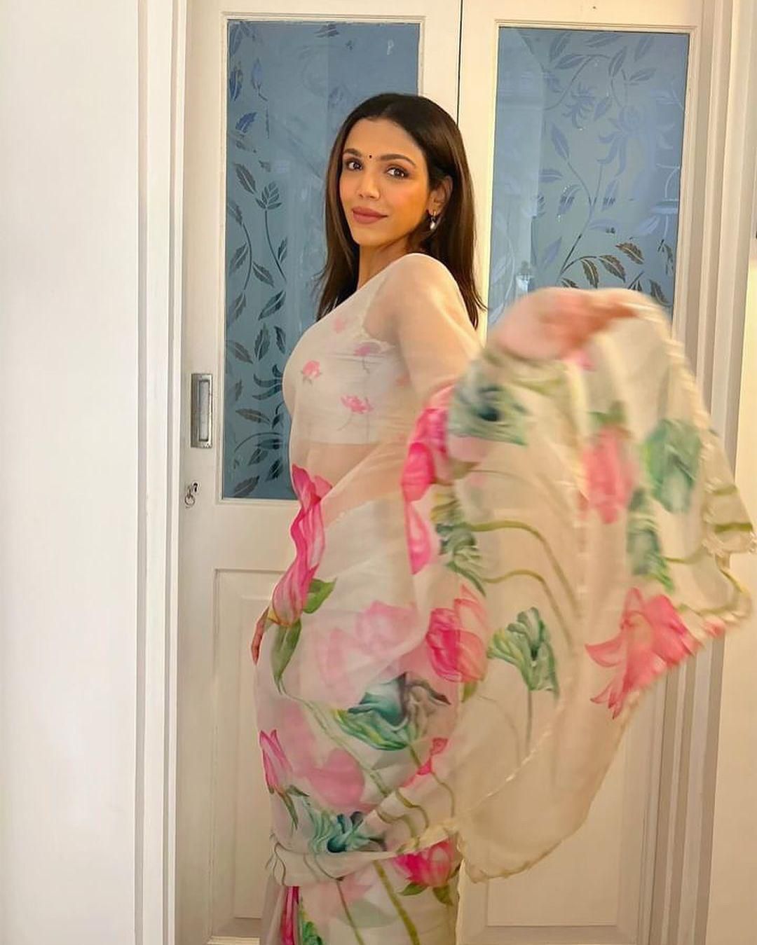 Soft Tebi Silk Saree, Beautiful Val Moti Border In Saree With Blouse image 1
